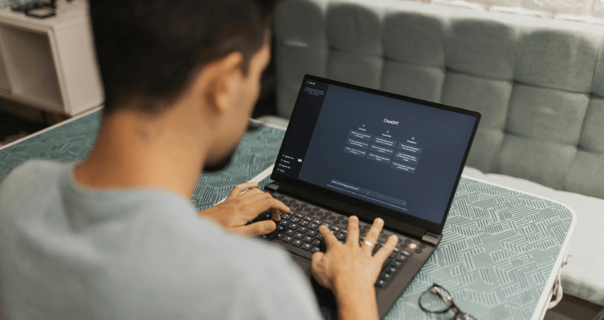 AI copywriting for E-E-A-T: how to write expertly even if you're a no-name