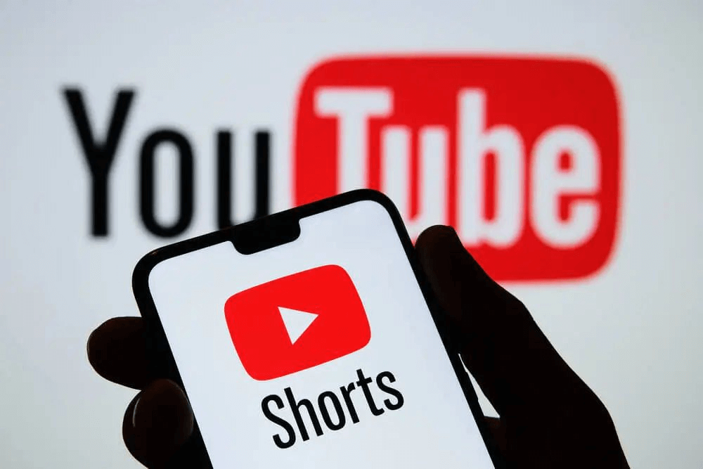 YouTube Shorts: офіційні поради 2025 + довжина, що тригерить утримання